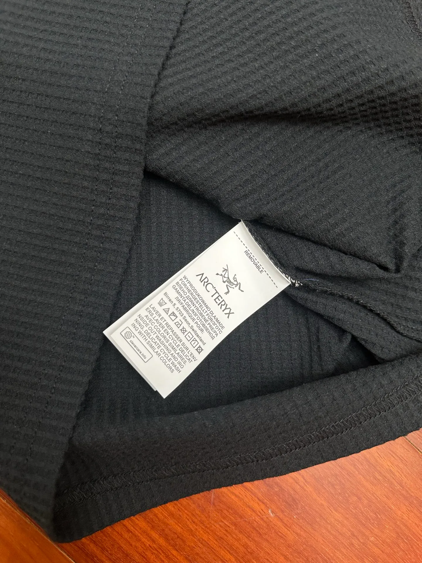 ARC'TERYX/ New Arrival T ， ， ， ， ， 、 、 。 Classic Logo ， 、 、 。 ， ， 。 、 、 ， ！ ：Black，Gray， ，Yellow Sizes：L-3x L